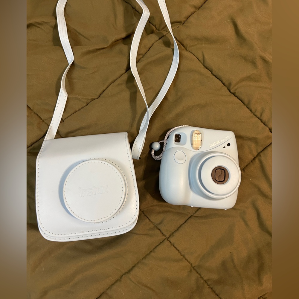 Fujifilm Instax Mini 9 Camera with Case and Photo Album - Light Blue